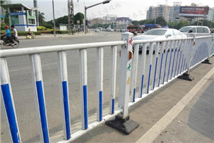 道路护栏